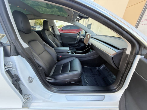 Used 2020 Tesla Model 3 Standard Range Plus image 20