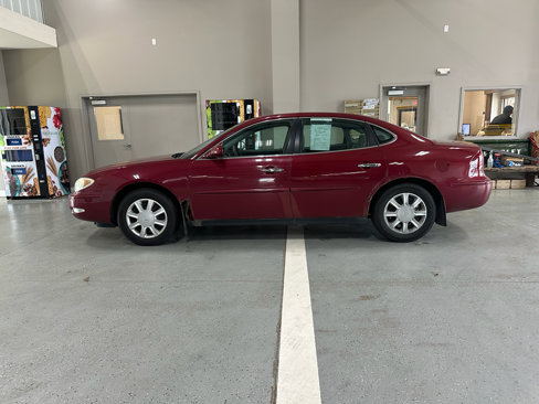 Used 2005 Buick LaCrosse CX image 1