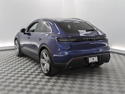 New 2024 Porsche Macan 4 Electric image 3