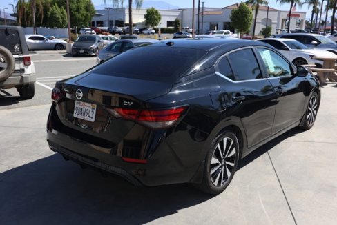 Used 2022 Nissan Sentra SV w/ SV Premium Package image 4