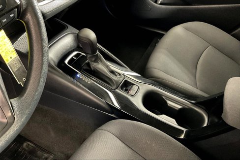 Used 2022 Toyota Corolla LE image 19