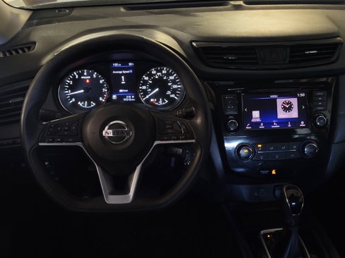 Used 2020 Nissan Rogue S image 22