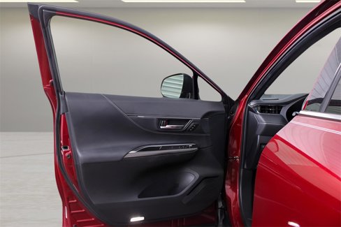 Used 2021 Toyota Venza XLE image 28