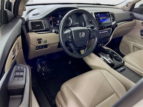Used 2016 Honda Pilot Touring image 10