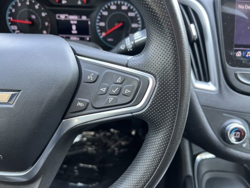 Used 2022 Chevrolet Malibu LT image 28