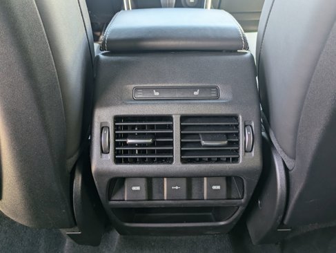 Used 2020 Land Rover Discovery Sport HSE R-Dynamic image 24