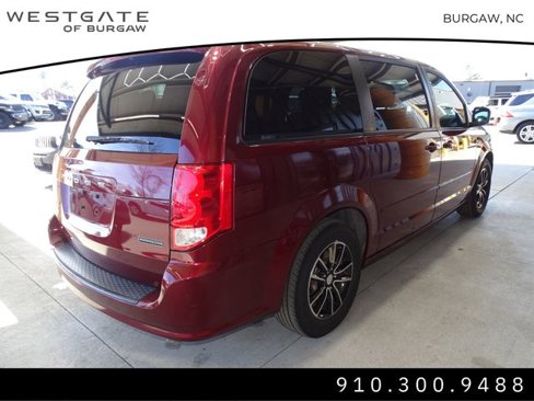 Used 2017 Dodge Grand Caravan SE image 28