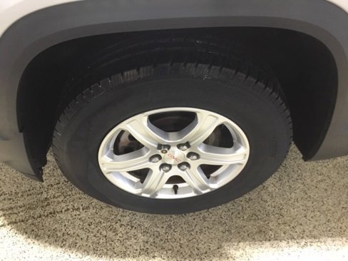 Used 2019 GMC Acadia SLE w/ LPO, Floor Liner Package image 8