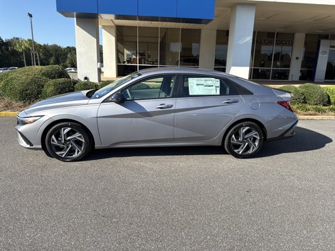 New 2025 Hyundai Elantra Sport image 2