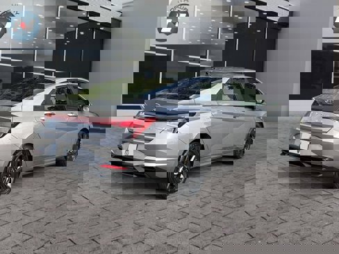 Used 2022 Hyundai Elantra SEL w/ Cargo Package image 5
