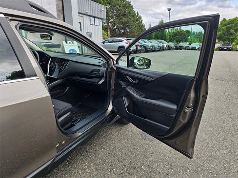 Used 2022 Subaru Outback Premium image 10