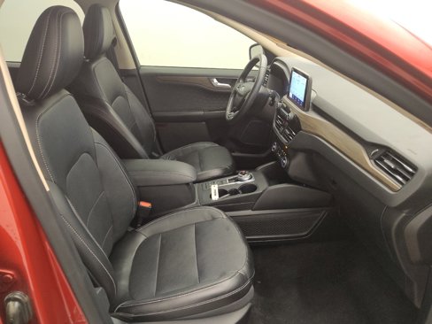 Used 2020 Ford Escape Titanium image 21