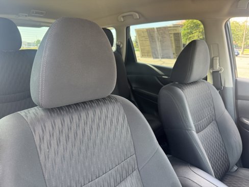 Used 2019 Nissan Rogue S w/ Special Edition Package image 20