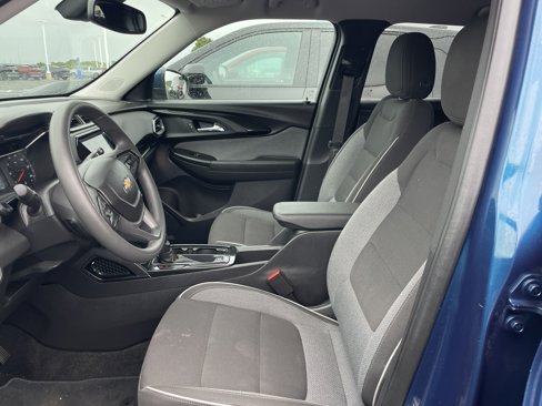 Used 2021 Chevrolet TrailBlazer LT w/ Convenience Package image 17