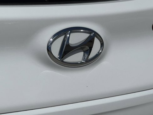 Used 2022 Hyundai Kona SEL image 13