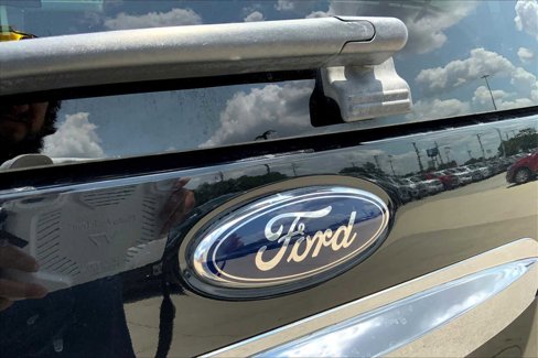 Used 2014 Ford Expedition XLT image 8