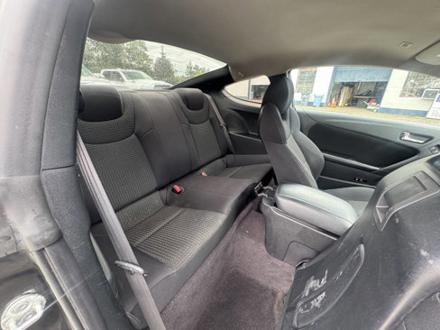 Used 2011 Hyundai Genesis 2.0T image 22