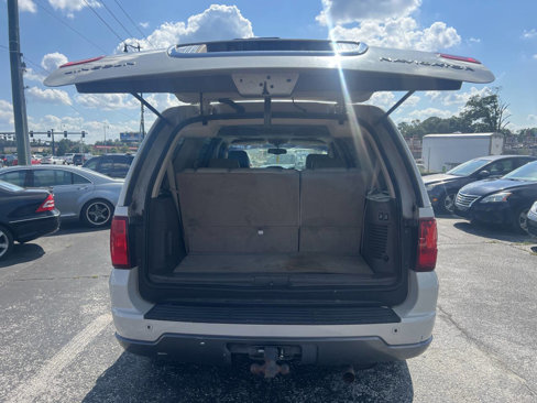 Used 2004 Lincoln Navigator Luxury image 12