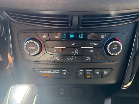 Used 2019 Ford Escape Titanium image 20