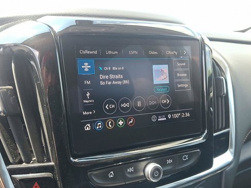 Used 2020 Chevrolet Traverse LT image 22