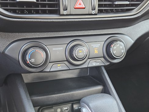 Certified 2020 Kia Forte LXS image 25