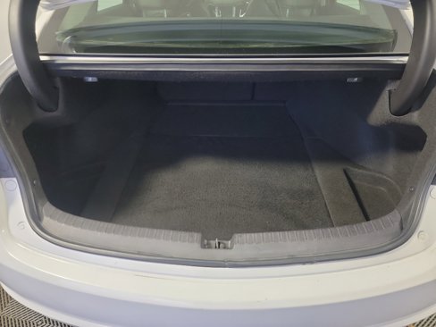 Used 2020 Acura TLX image 9