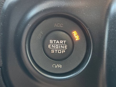 Used 2020 Jeep Wrangler Unlimited Sport image 24