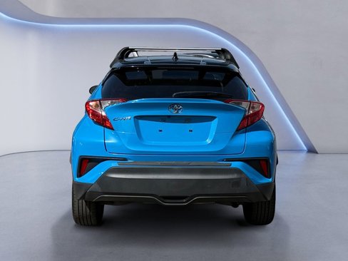 Used 2019 Toyota C-HR XLE image 4
