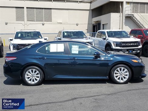 Used 2020 Toyota Camry LE image 28