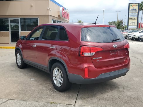 Used 2015 Kia Sorento LX image 3