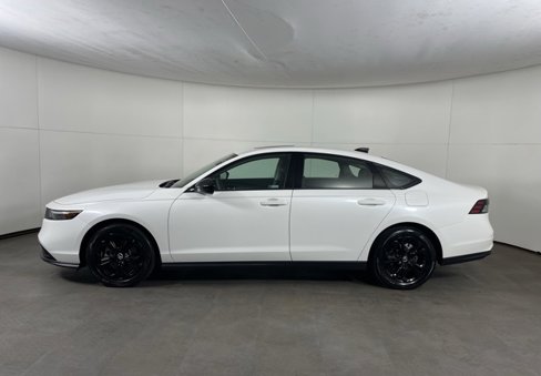 Used 2025 Honda Accord SE image 4