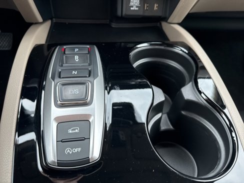 Used 2017 Honda Pilot Elite image 19