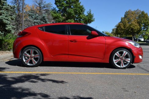 Used 2012 Hyundai Veloster w/ Tech Pkg image 7