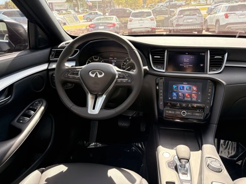 Used 2021 INFINITI QX50 Luxe w/ Appearance Package image 24