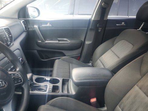 Used 2019 Kia Sportage LX image 6