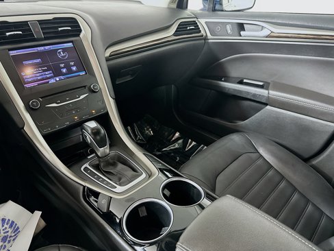 Used 2013 Ford Fusion SE image 22