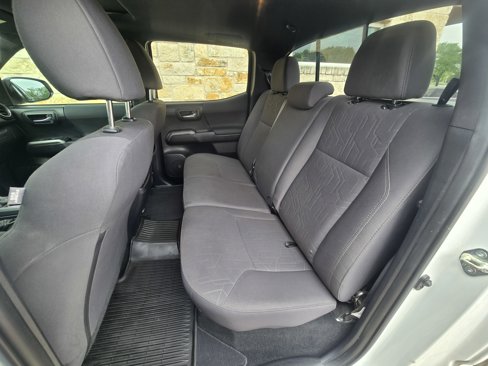 Used 2017 Toyota Tacoma SR5 image 7