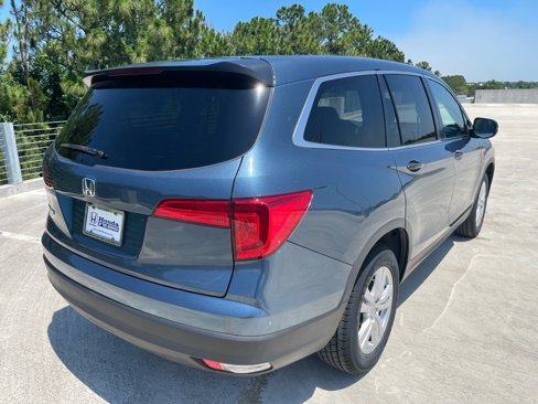 Used 2017 Honda Pilot LX image 7