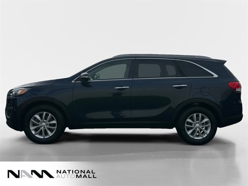 Used 2018 Kia Sorento L image 2