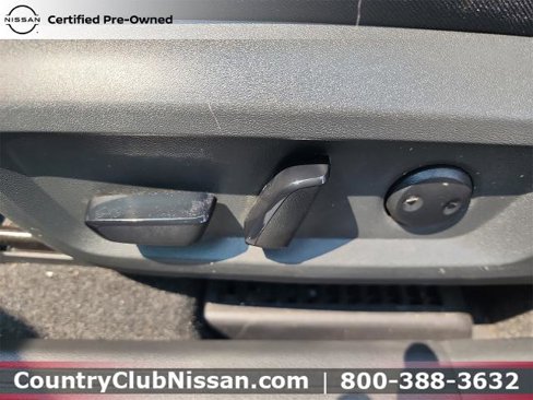 Certified 2023 Nissan Rogue SV image 12