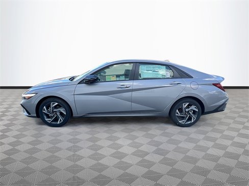 New 2025 Hyundai Elantra Sport image 4