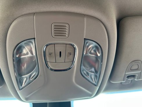 Used 2022 Jeep Compass Latitude image 22