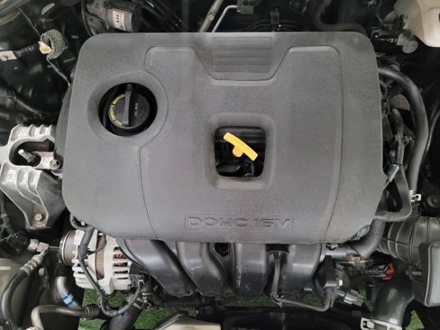 Used 2019 Hyundai Elantra SEL image 30