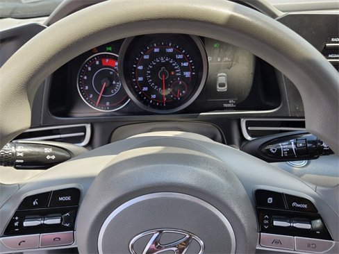 Used 2021 Hyundai Elantra SEL image 23