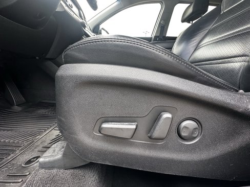Used 2017 Kia Sorento LX w/ LX Convenience Package image 8