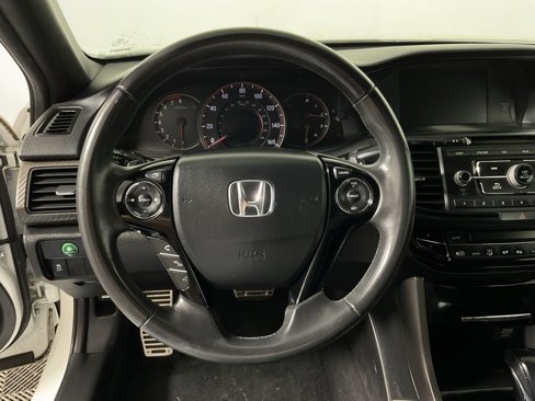 Used 2016 Honda Accord Sport image 22