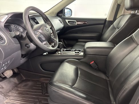 Used 2016 Nissan Pathfinder Platinum image 15