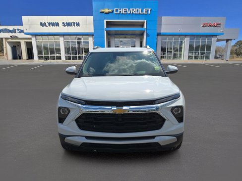 New 2026 Chevrolet TrailBlazer LT w/ Driver Confidence Package image 2