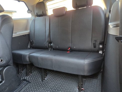 Used 2016 Toyota Sienna SE image 34