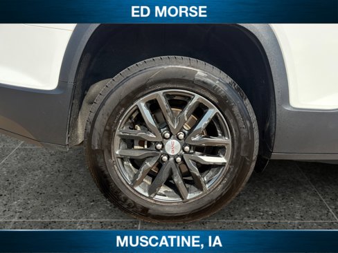 Used 2018 GMC Acadia SLT image 11